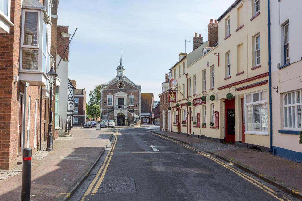 Custom House Poole - Overlord Chamber Exterior foto